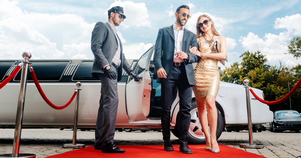 arrive-in-style-in-los-angeles-with-chauffeured-limousine-services